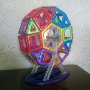 карусель из магнитного конструктора