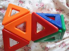 освоение магнитного конструктора